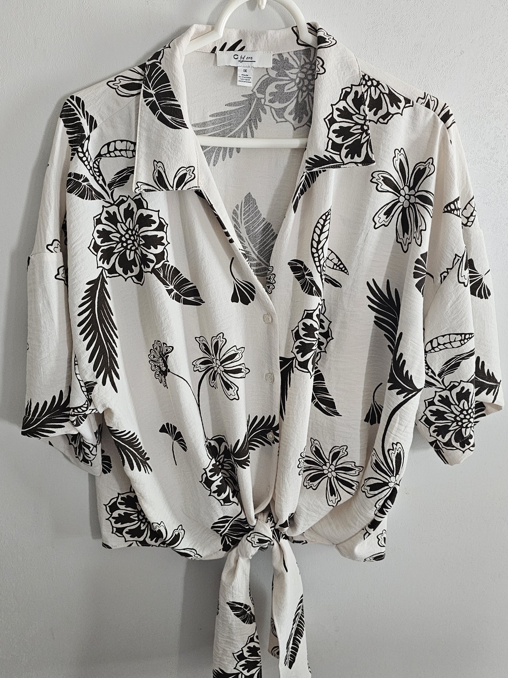 C By One Cream Brown Tropical Tie-Front Button Down Blouse Size 1X